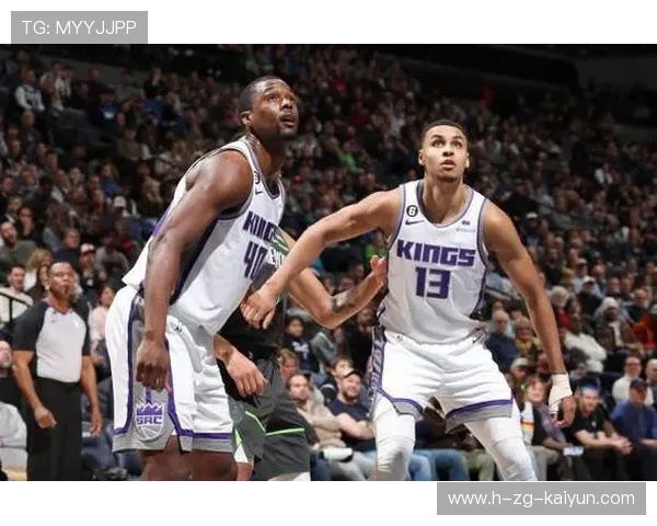 国王外线联手点燃攻势持续扩大领先